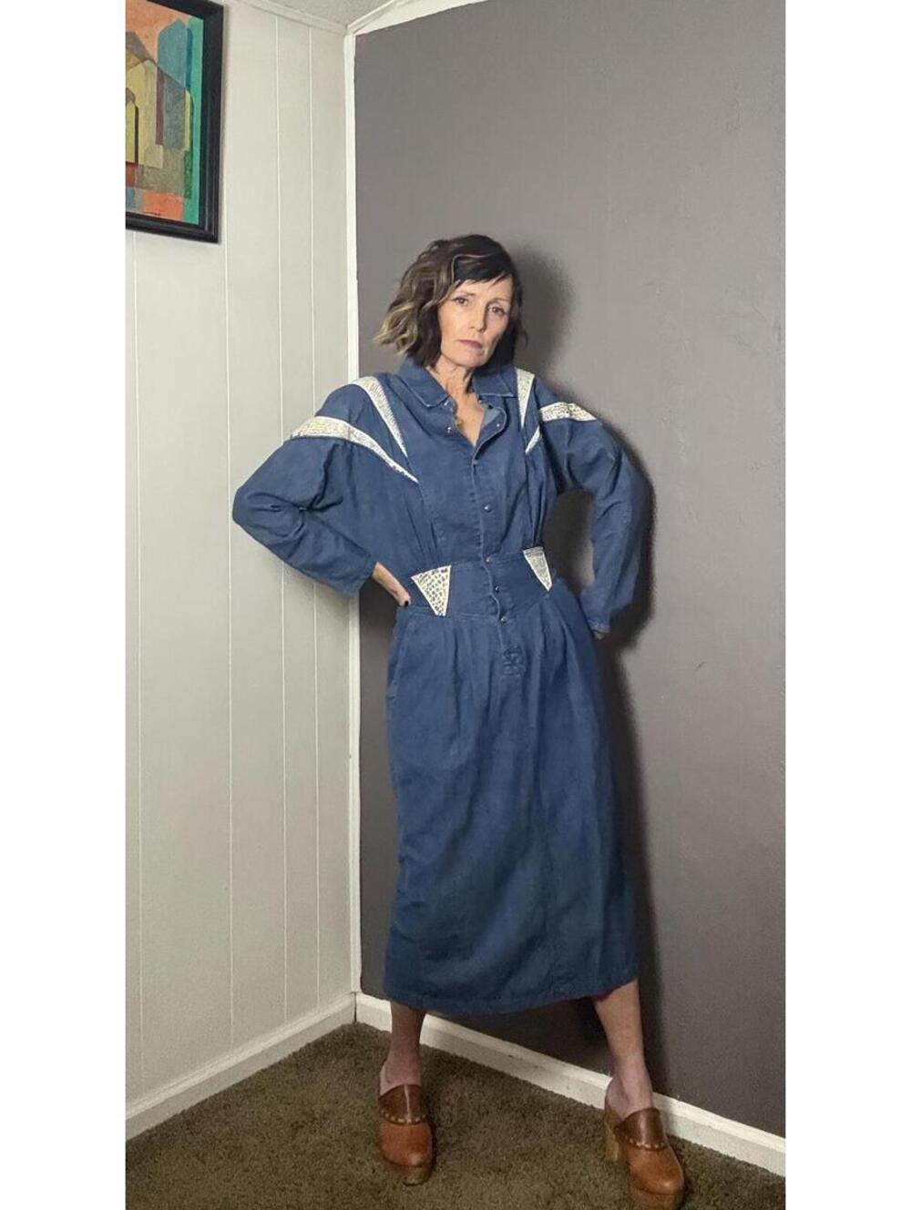 1980's Western Denim Dress from AVON Fashions 80's does 40's - Picture 3 of 10
